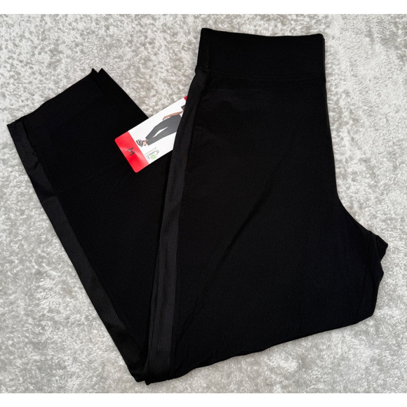Kirkland Black Stretch Pull On Quick Dry Ankle Pants Womens Size M NWT - Picture 1 of 8